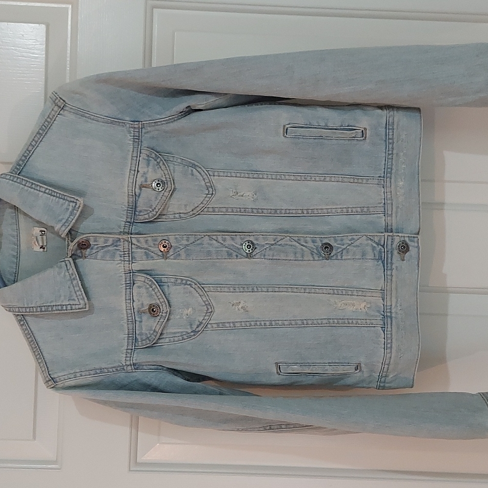 Mudd Lightwash denim jacket Juniors Medium